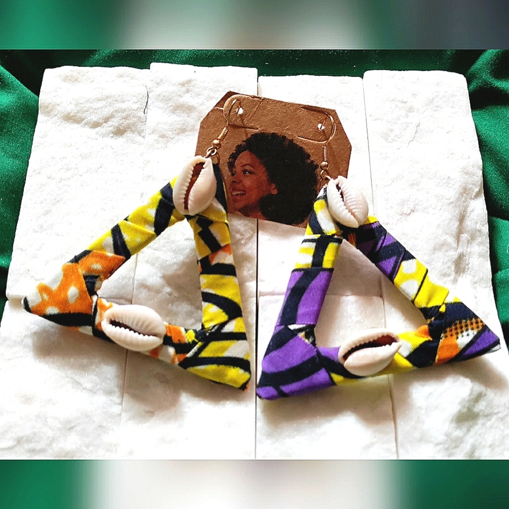 NEW Handcrafted Earrings Featuring African Fabric & Cowries! Women Pyramids 2.5"